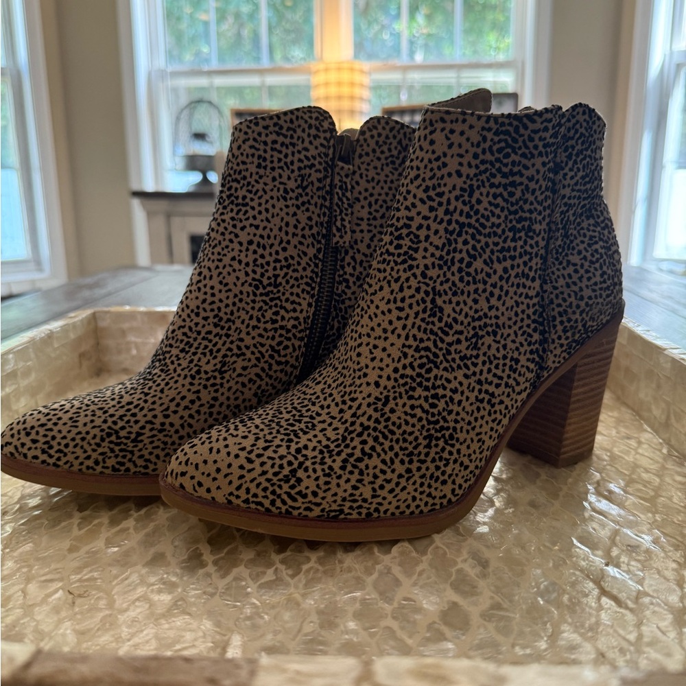 MIA Speckled Tan Ankle Booties